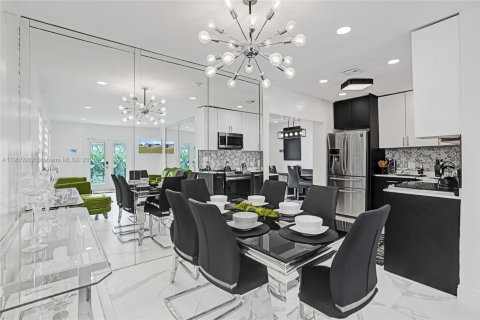 House in Miami, Florida 3 bedrooms, 114.55 sq.m. № 1955196 - photo 5