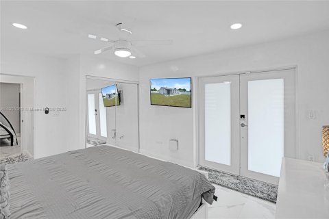 House in Miami, Florida 3 bedrooms, 114.55 sq.m. № 1955196 - photo 21