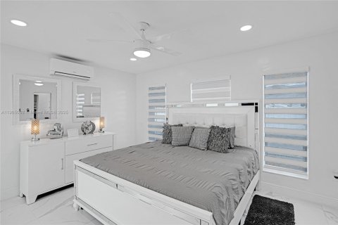 House in Miami, Florida 3 bedrooms, 114.55 sq.m. № 1955196 - photo 19