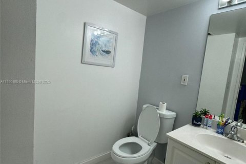 Copropriété à louer à Sunny Isles Beach, Floride: 1 chambre, 93.37 m2 № 1939560 - photo 8