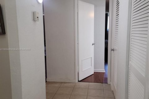 Copropriété à louer à Sunny Isles Beach, Floride: 1 chambre, 93.37 m2 № 1939560 - photo 21