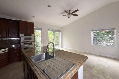 Villa ou maison à vendre à Doral, Floride: 3 chambres, 153.1 m2 № 1949700 - photo 22