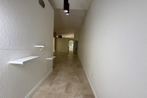 Villa ou maison à vendre à Doral, Floride: 3 chambres, 153.1 m2 № 1949700 - photo 4