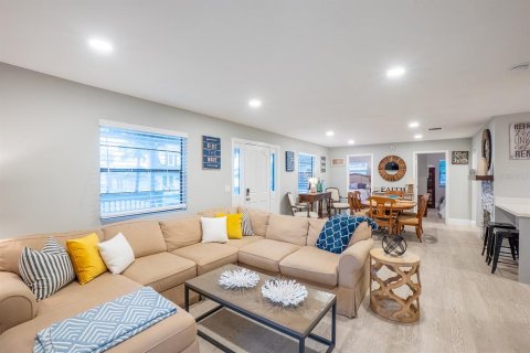 Apartment in Daytona Beach, Florida 3 bedrooms, 102.1 sq.m. № 2110777 - photo 24