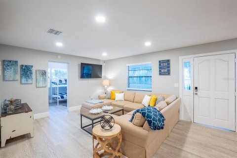 Apartment in Daytona Beach, Florida 3 bedrooms, 102.1 sq.m. № 2110777 - photo 22