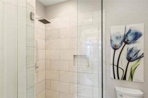 Touwnhouse à vendre à Tampa, Floride: 3 chambres, 162.11 m2 № 2408742 - photo 6