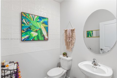 Touwnhouse à vendre à Miami Gardens, Floride: 3 chambres, 148.18 m2 № 2170946 - photo 15
