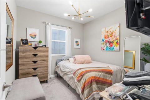 Touwnhouse à vendre à Miami Gardens, Floride: 3 chambres, 148.18 m2 № 2170946 - photo 29