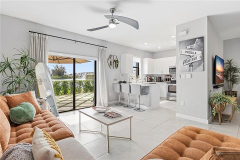 Touwnhouse à vendre à Miami Gardens, Floride: 3 chambres, 148.18 m2 № 2170946 - photo 18