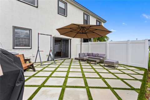 Touwnhouse à vendre à Miami Gardens, Floride: 3 chambres, 148.18 m2 № 2170946 - photo 6