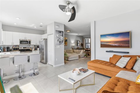 Touwnhouse à vendre à Miami Gardens, Floride: 3 chambres, 148.18 m2 № 2170946 - photo 20