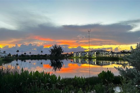 Touwnhouse à vendre à Miami Gardens, Floride: 3 chambres, 148.18 m2 № 2170946 - photo 4