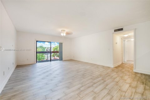 Condominio en venta en Miami, Florida, 3 dormitorios, 115.2 m2 № 1881823 - foto 7