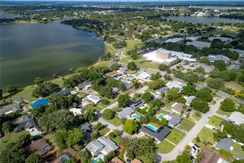 House in Winter Haven, Florida 3 bedrooms, 175.77 sq.m. № 2237247 - photo 29