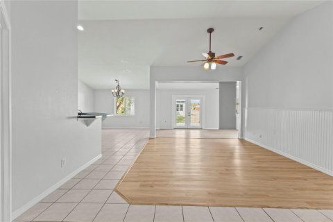Villa ou maison à vendre à North Port, Floride: 3 chambres, 181.72 m2 № 2341976 - photo 3