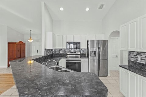 Villa ou maison à vendre à North Port, Floride: 3 chambres, 181.72 m2 № 2341976 - photo 10