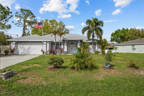 House in North Port, Florida 3 bedrooms, 181.72 sq.m. № 2341976