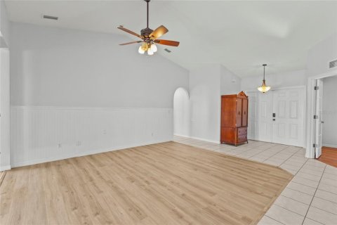 Villa ou maison à vendre à North Port, Floride: 3 chambres, 181.72 m2 № 2341976 - photo 6