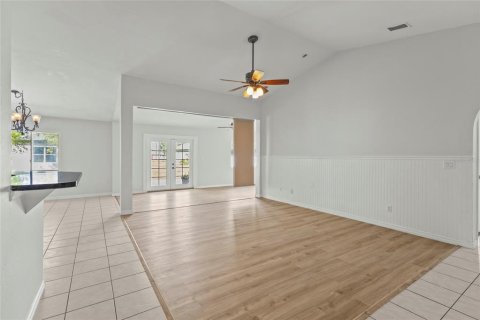 Villa ou maison à vendre à North Port, Floride: 3 chambres, 181.72 m2 № 2341976 - photo 5