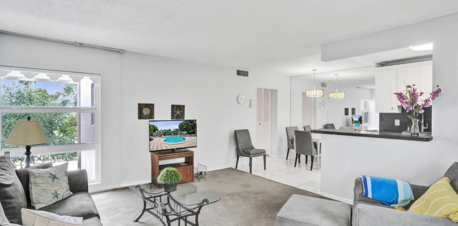 Condo à Lauderdale-by-the-Sea, Floride, 1 chambre  № 2173647