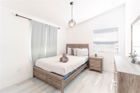 House in Orlando, Florida 1 bedroom, 67.63 sq.m. № 2142716 - photo 12