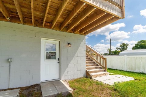 House in Orlando, Florida 1 bedroom, 67.63 sq.m. № 2142716 - photo 20