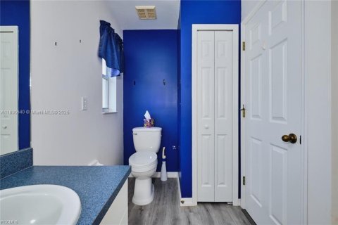 Casa en venta en Fort Myers, Florida, 3 dormitorios, 132.11 m2 № 1943482 - foto 27