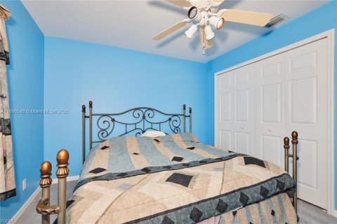 Casa en venta en Fort Myers, Florida, 3 dormitorios, 132.11 m2 № 1943482 - foto 14