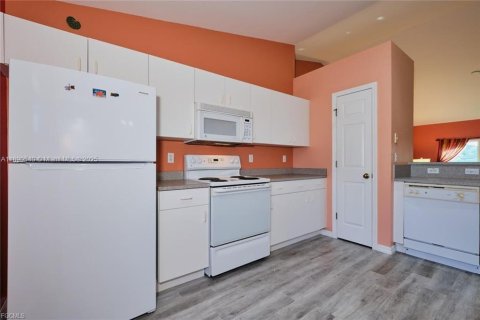 Casa en venta en Fort Myers, Florida, 3 dormitorios, 132.11 m2 № 1943482 - foto 13