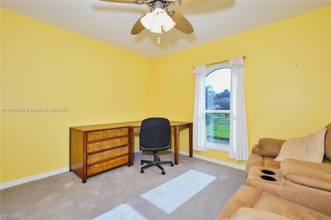 Casa en venta en Fort Myers, Florida, 3 dormitorios, 132.11 m2 № 1943482 - foto 18