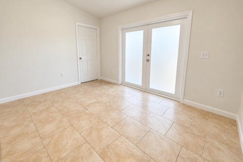 Villa ou maison à vendre à Okeechobee, Floride: 3 chambres, 110.93 m2 № 2387837 - photo 15
