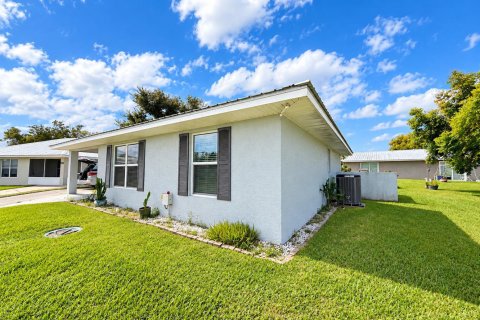 Villa ou maison à vendre à Okeechobee, Floride: 3 chambres, 110.93 m2 № 2387837 - photo 4