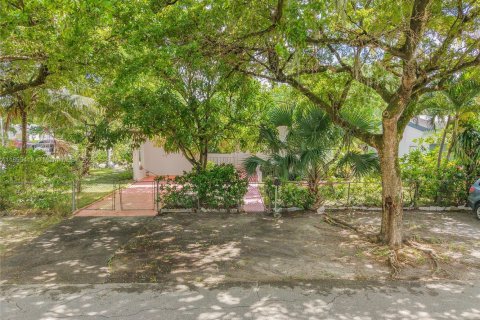 Купить виллу или дом в Норт-Майами, Флорида 2 спальни, 105.72м2, № 1947640 - фото 23