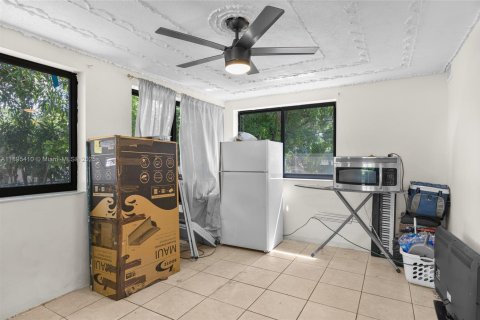 Купить виллу или дом в Норт-Майами, Флорида 2 спальни, 105.72м2, № 1947640 - фото 15