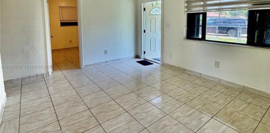 Villa ou maison à Miami, Floride 2 chambres, 125.42 m2 № 2265331