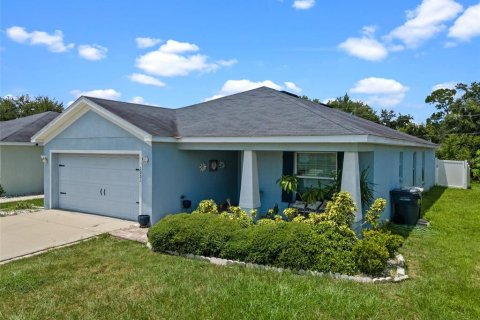 Casa en venta en Winter Haven, Florida, 4 dormitorios, 162.3 m2 № 1852660 - foto 2