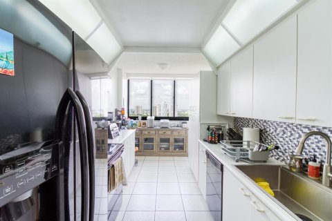 Купить кондоминиум в Майами, Флорида 1 комната, 124.49м2, № 2088164 - фото 17