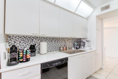 Купить кондоминиум в Майами, Флорида 1 комната, 124.49м2, № 2088164 - фото 19
