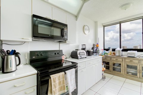 Купить кондоминиум в Майами, Флорида 1 комната, 124.49м2, № 2088164 - фото 18