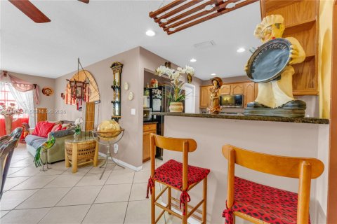 House in Lauderhill, Florida 4 bedrooms, 151.99 sq.m. № 2040676 - photo 9