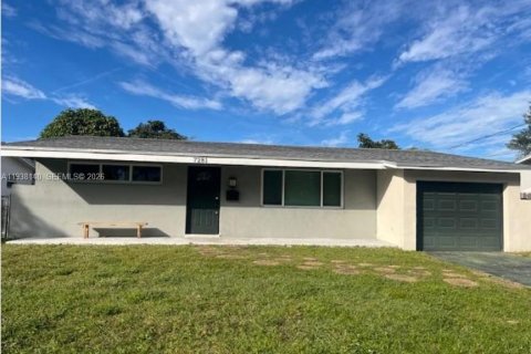 Casa en venta en Sunrise, Florida, 2 dormitorios, 111.48 m2 № 1996397 - foto 2