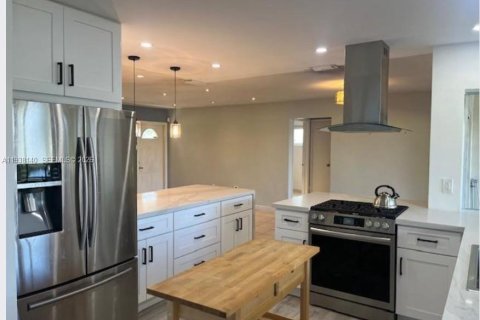 Casa en venta en Sunrise, Florida, 2 dormitorios, 111.48 m2 № 1996397 - foto 12