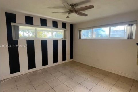 Casa en venta en Sunrise, Florida, 2 dormitorios, 111.48 m2 № 1996397 - foto 13