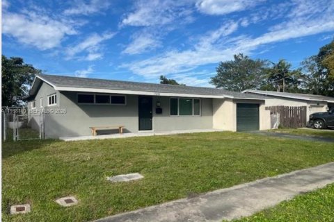 Casa en Sunrise, Florida 2 dormitorios, 111.48 m2 № 1996397