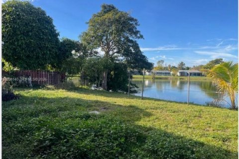 Casa en venta en Sunrise, Florida, 2 dormitorios, 111.48 m2 № 1996397 - foto 23