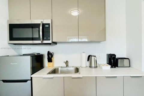 Купить коммерческую недвижимость в Майами, Флорида 170.94м2, № 1996881 - фото 17