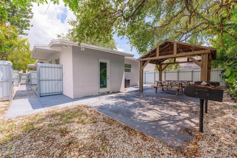 Купить коммерческую недвижимость в Майами, Флорида 170.94м2, № 1996881 - фото 9