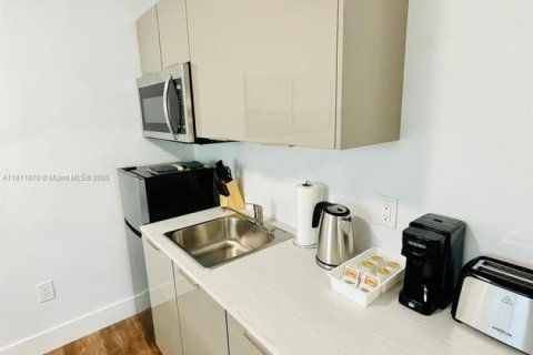 Купить коммерческую недвижимость в Майами, Флорида 170.94м2, № 1996881 - фото 19