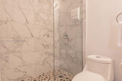 Купить коммерческую недвижимость в Майами, Флорида 170.94м2, № 1996881 - фото 27