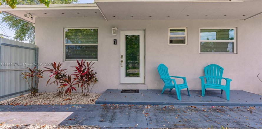 Коммерческая недвижимость в Майами, Флорида 170.94м2 № 1996881